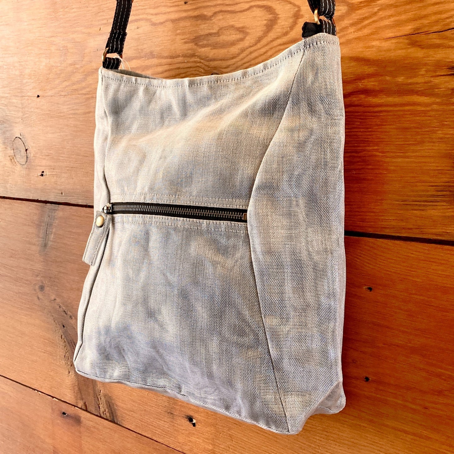 Smateria Silver Gray Repurposed Industrial Net NEW Scout Bag - 0428LR