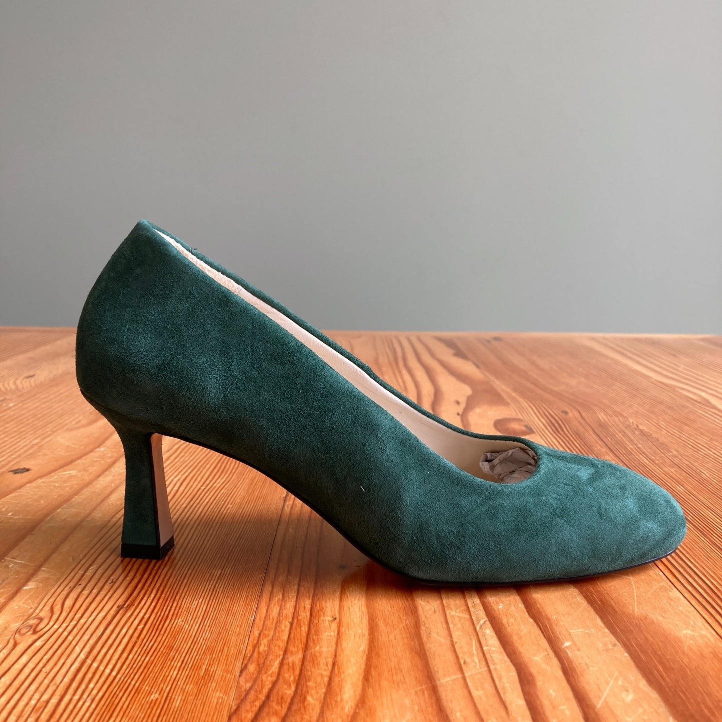 Girotti $449 Green Suede Leather Rounded Toe Heels - Sz 38 / 7.5 - NEW - 0803BM