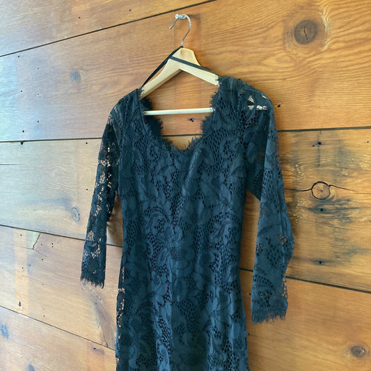 Diane von Furstenberg Black Lace Zarita Scoop Sheath Dress - Size 0 - 0715IM