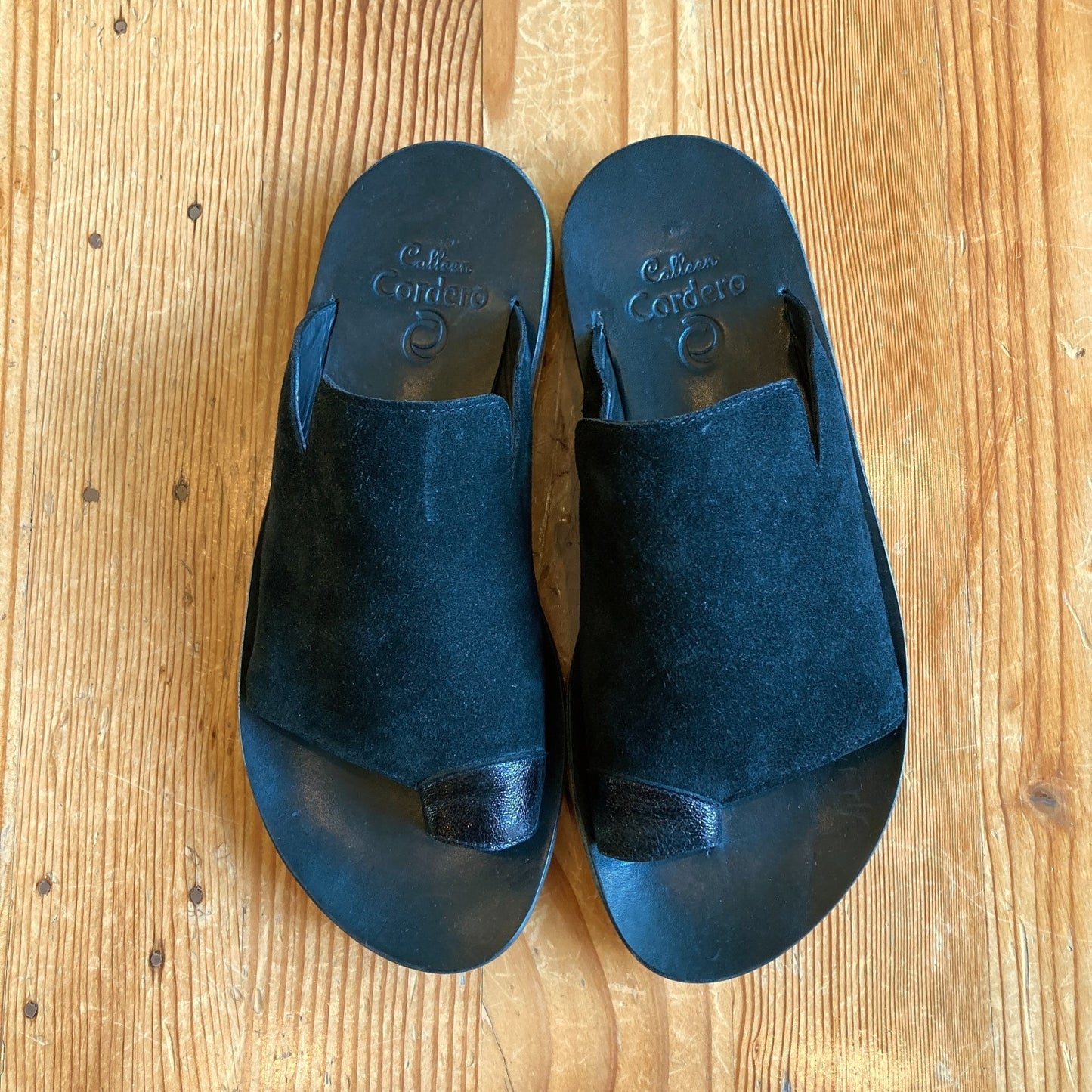 Calleen Cordero Black Suede Toe Loop Hala Sandals - Sz 8 - NEW w/ Box - 4427SC
