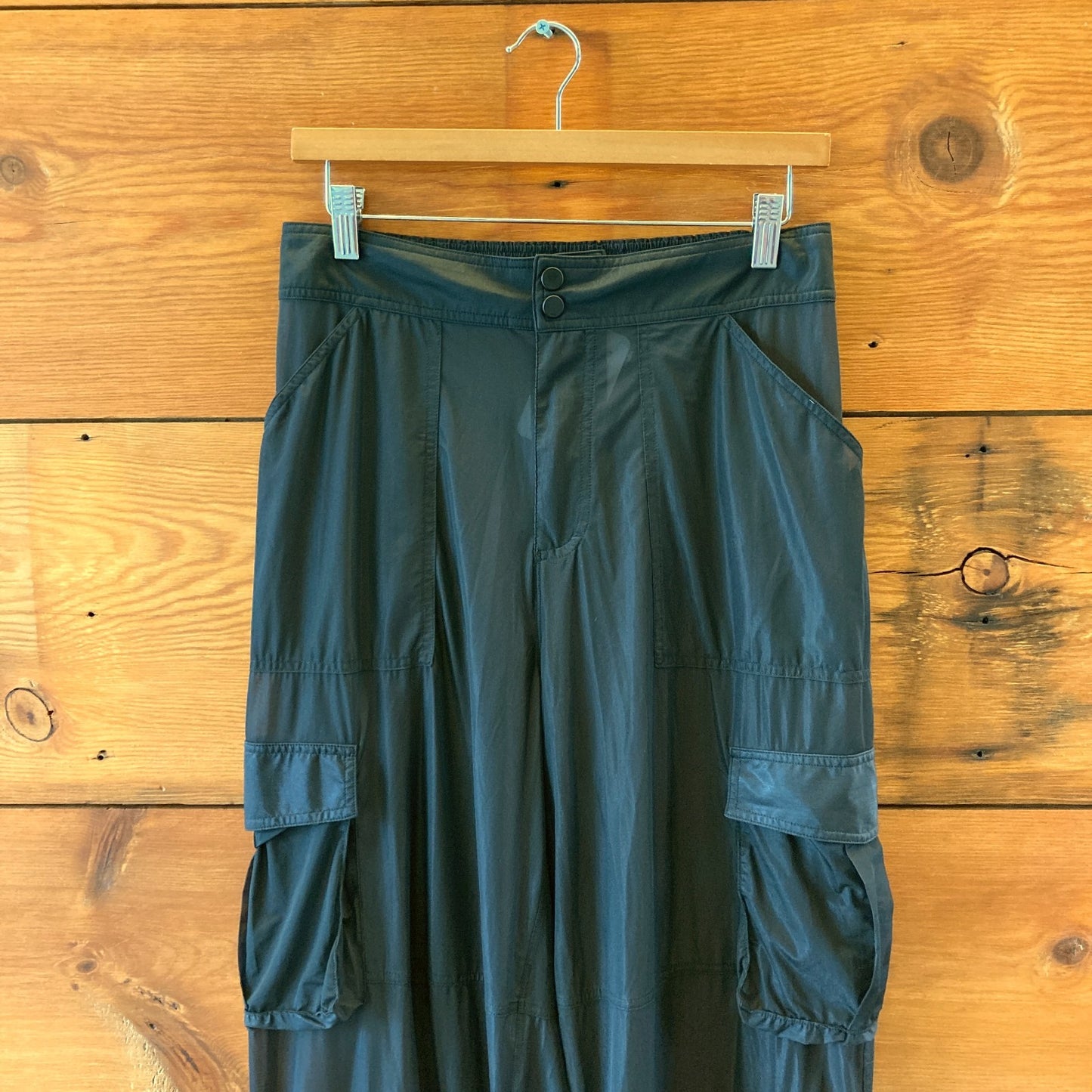 Alo $148 Black Sheer Effusion Cargo Athletic Wide Leg Pants - Size M - 1011SC