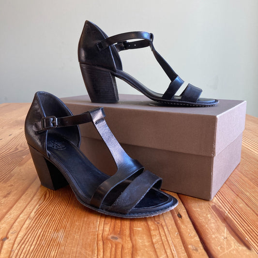 Pantanetti $399 Black Mid T Strap Sandals Heels - Sz 37.5 / 7.5 -w/box - 0121PK
