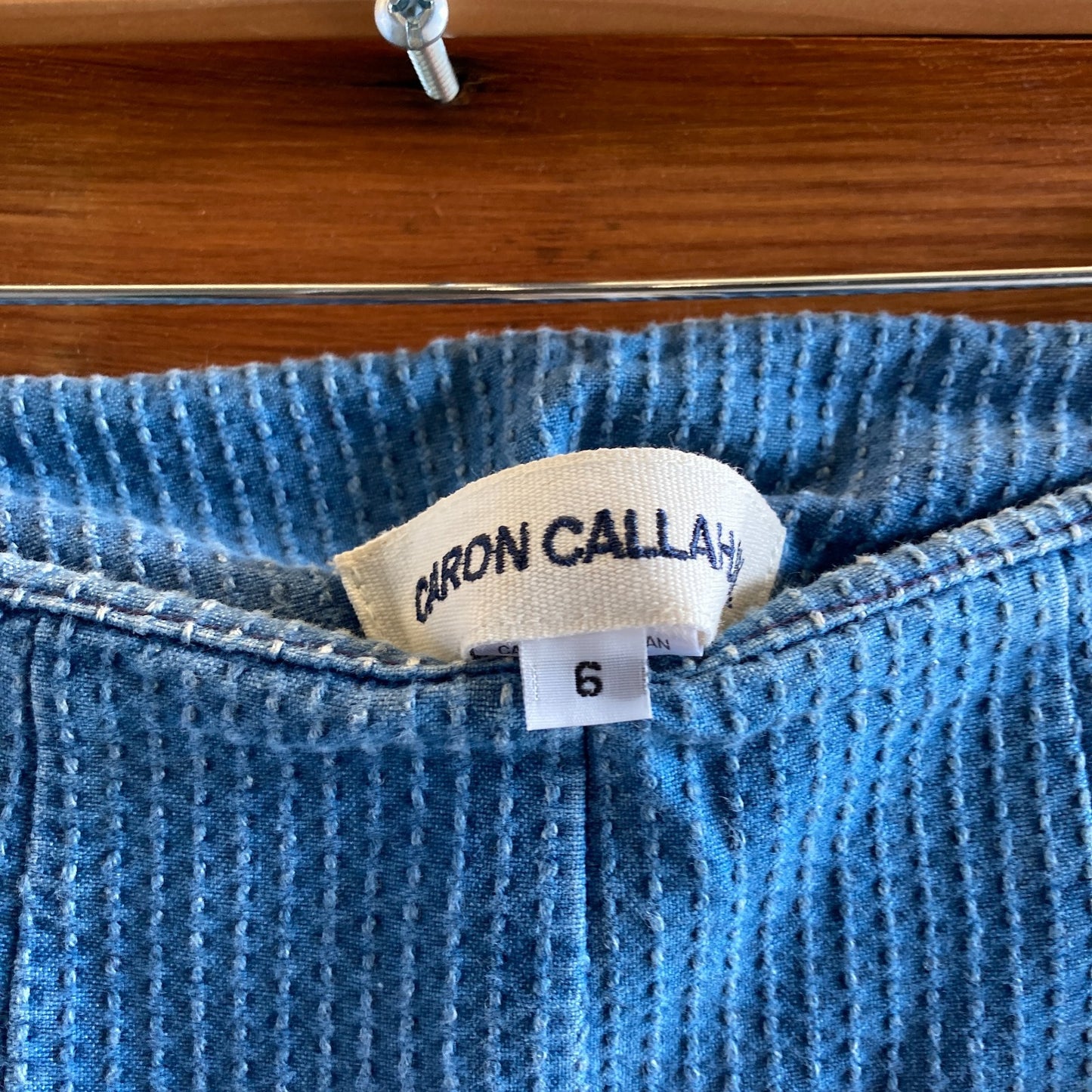 6 - Caron Callahan Blue Texture Stitched Denim Cropped Jeans 0410KB