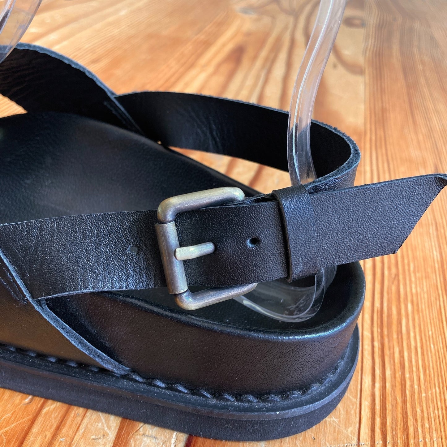 Liberte Black Leather Capri Open Toe Sandals Shoes - Size 38 / 8 - 0405LS