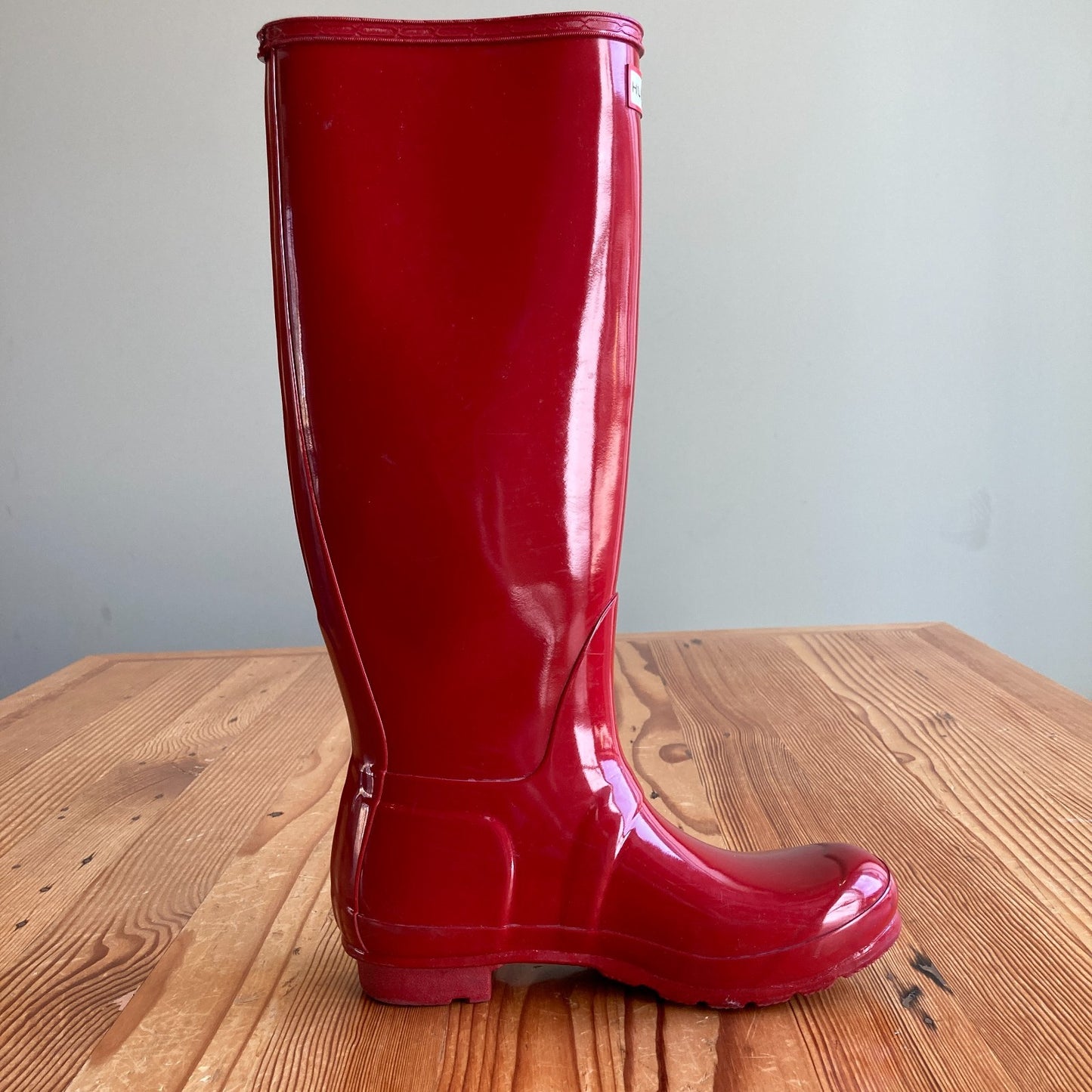 Hunter $190 Military Red Original Gloss Tall Rainboots Boots - Size 8 - 0306CH