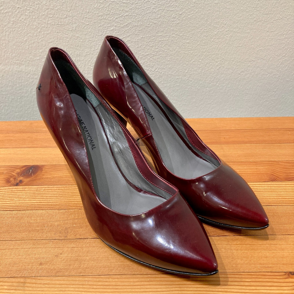 Costume National Oxblood Leather Pointed Toe Heels - Size 38 / 8 - NEW - 1122CT