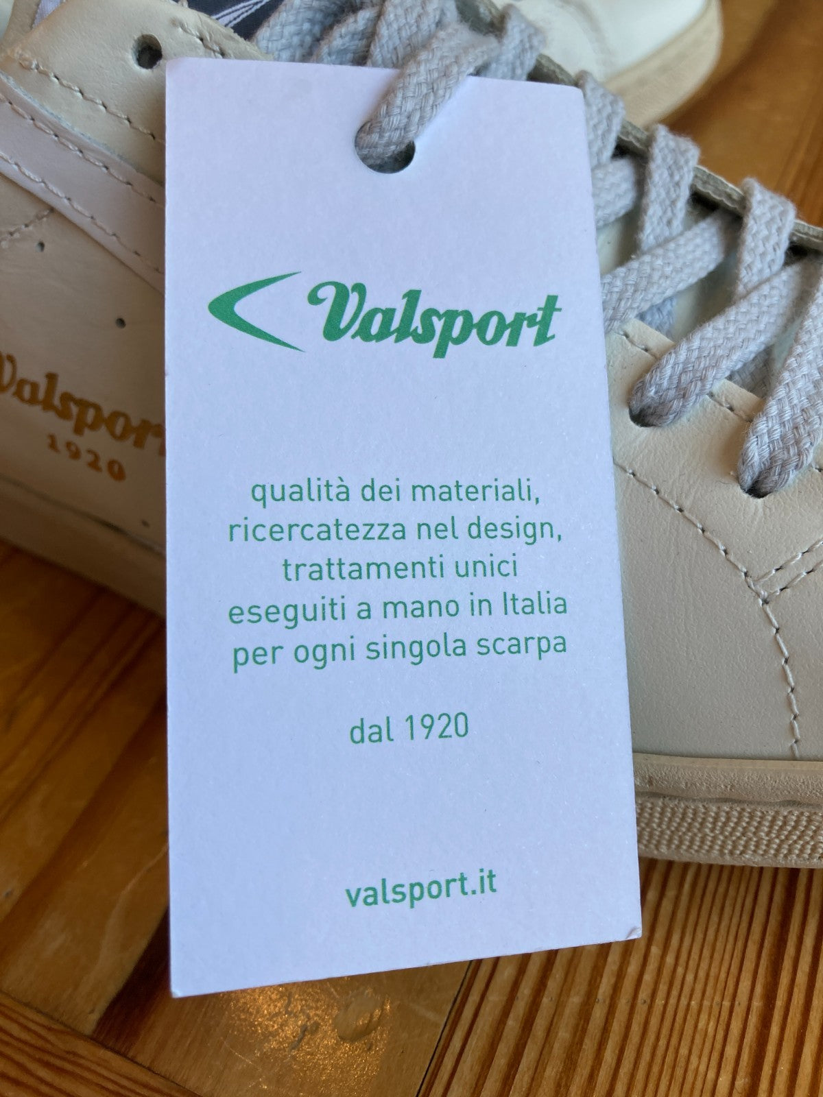 Valsport $296 White Leather Tournament Shoes - Size 38 - NEW w/ Box - 4427SC