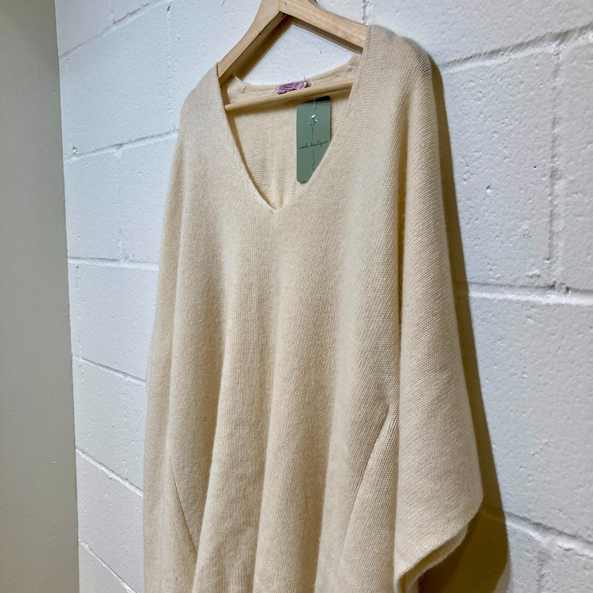 Calypso St. Barth White V-Neck Oversized Cashmere Sweater - Size S - 0907FL