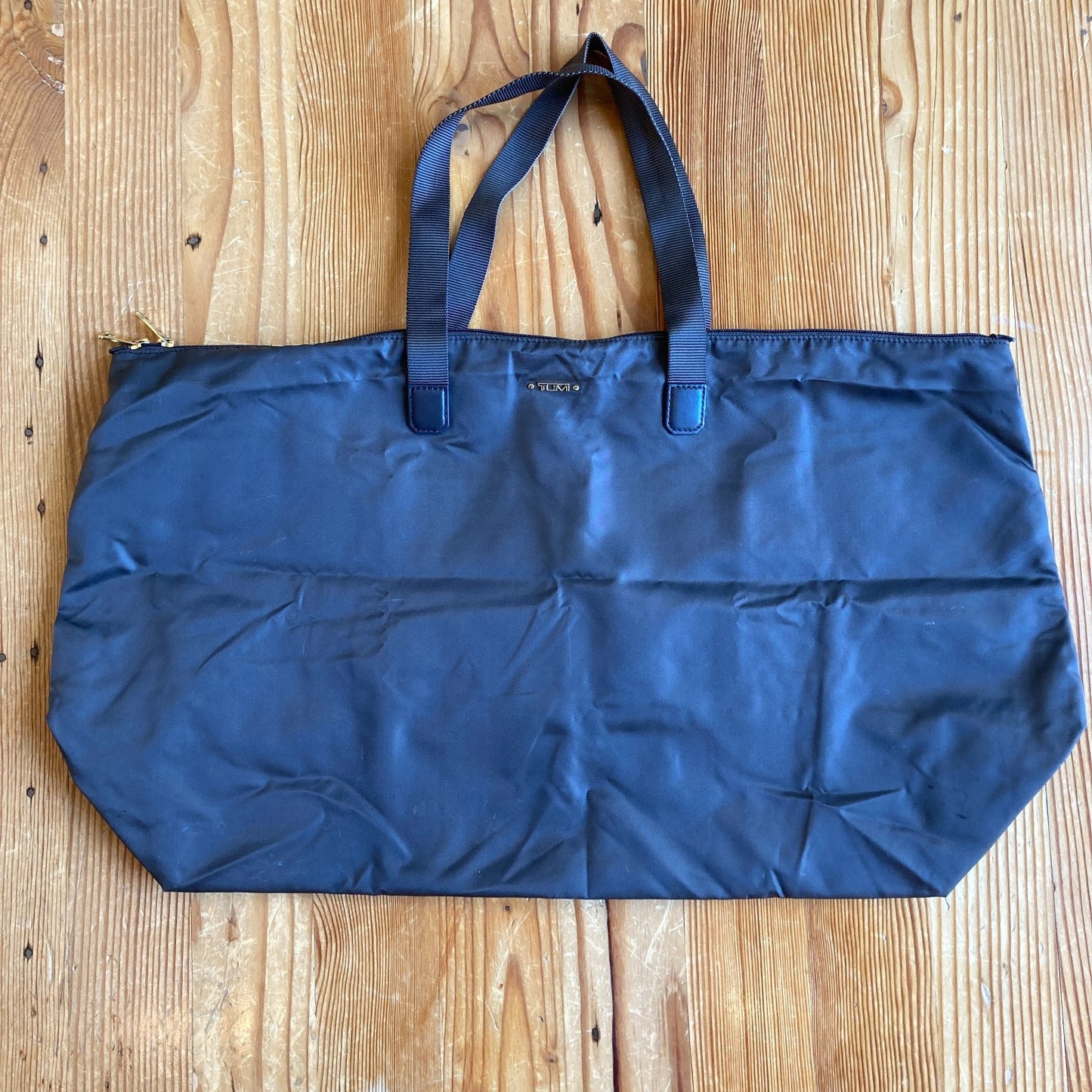 Tumi Gray Nylon Packable Top Zip Travel Duffle Bag w/ Pouch - NEW - 1122KP