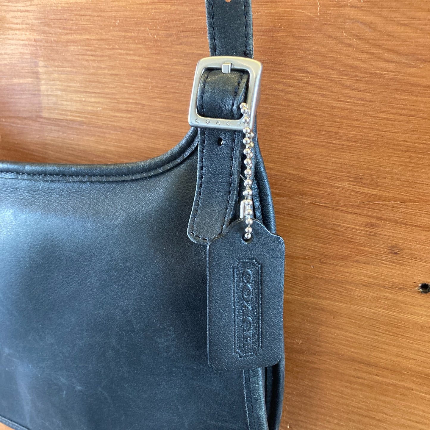 Coach Black Smooth Leather Vintage 9142 Flap Closure Crossbody Purse - 0904NF