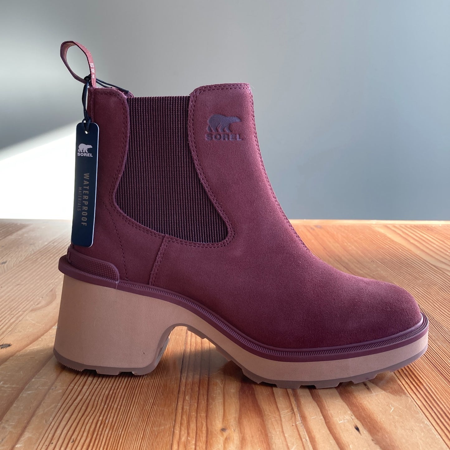 8.5 - Sorel NEW Spice Red Hi-Line Heel Chelsea Boots NEW w/ Box 0121CE