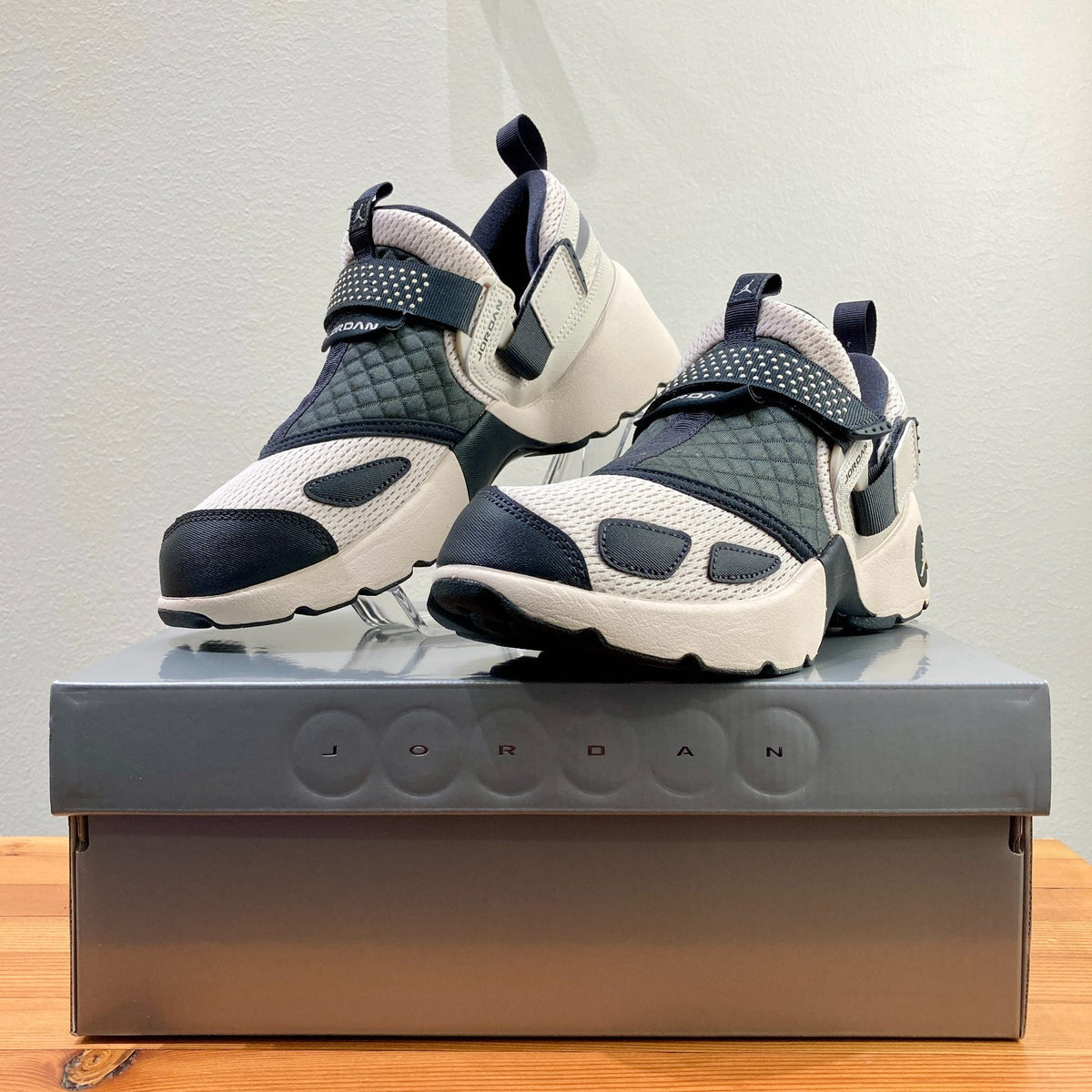Nike Orewood Air Jordan Trunner LX Shoes HQ2164 - Size 8.5 - NEW w/ Box - 0919AW