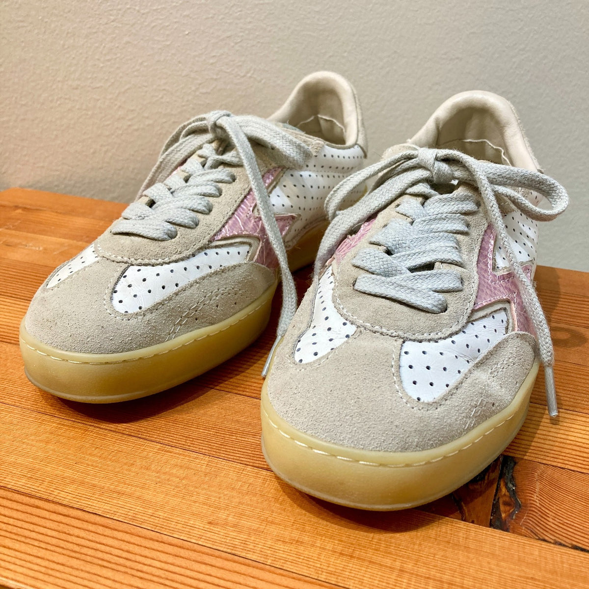 Moa Concept White & Pink Perforated Club Sneakers Shoes - Size 38 / 8 - 0521AB