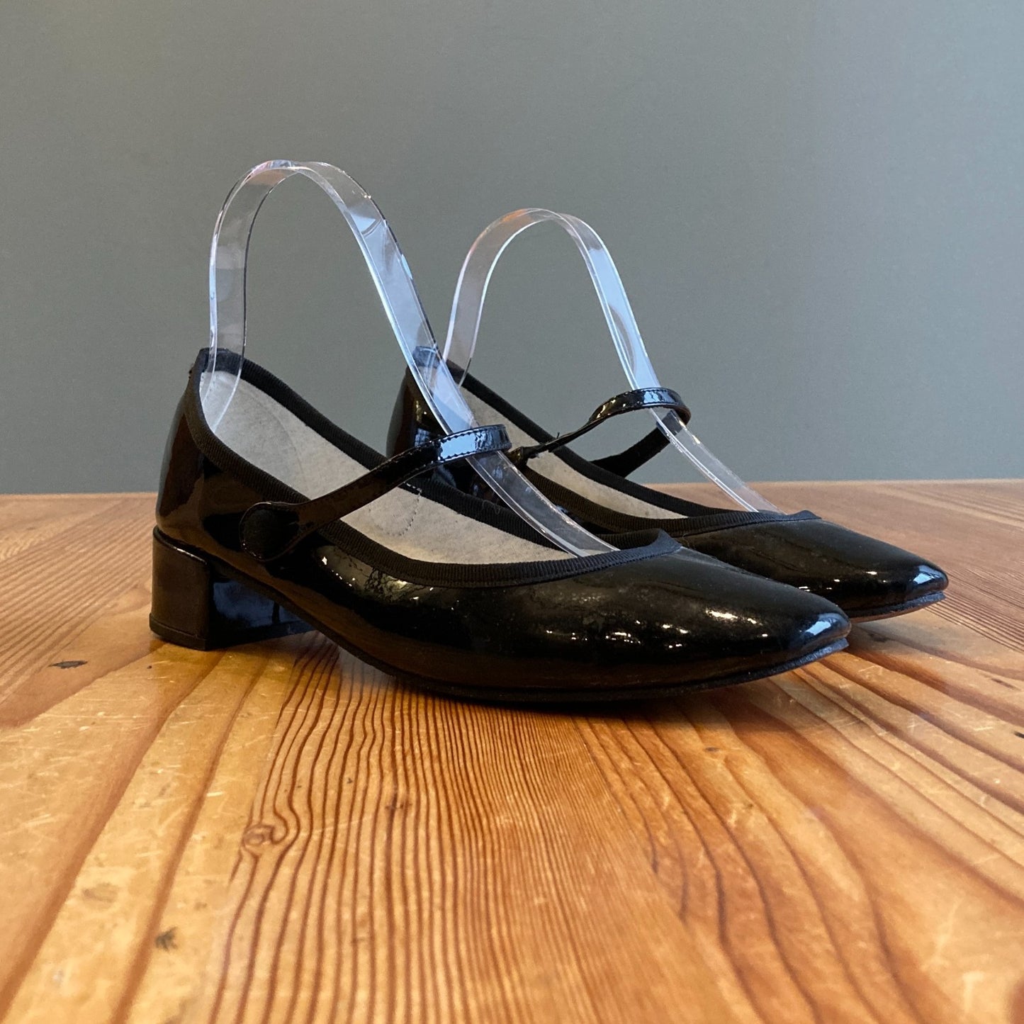 39.5 / 9 - Repetto Black Glossy Ballerina Mary-Jane Shoes w/ Box 0416JW