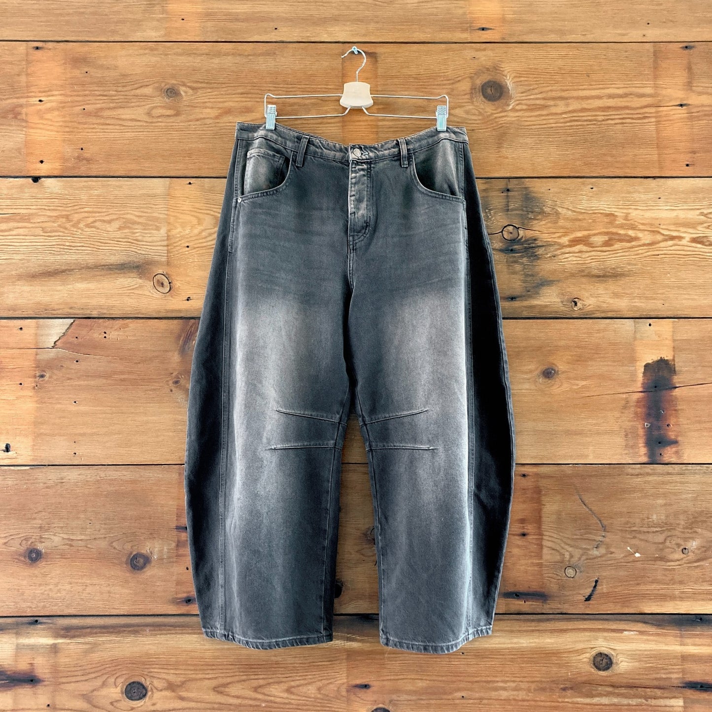 We The Free Black Brown Wash Lucky You Mid Rise Barrel Jeans - Size 33 - 0425SV