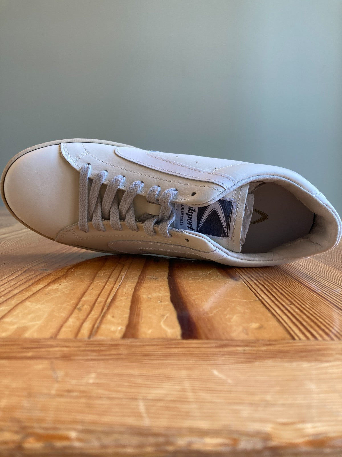 Valsport $296 White Leather Tournament Shoes - Size 38 - NEW w/ Box - 4427SC
