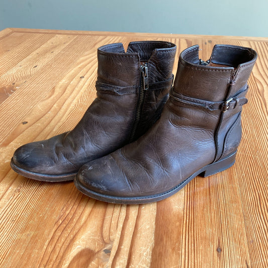 Frye Brown Leather Melissa Seam Short Ankle Boots - Size 8 - 0919KF