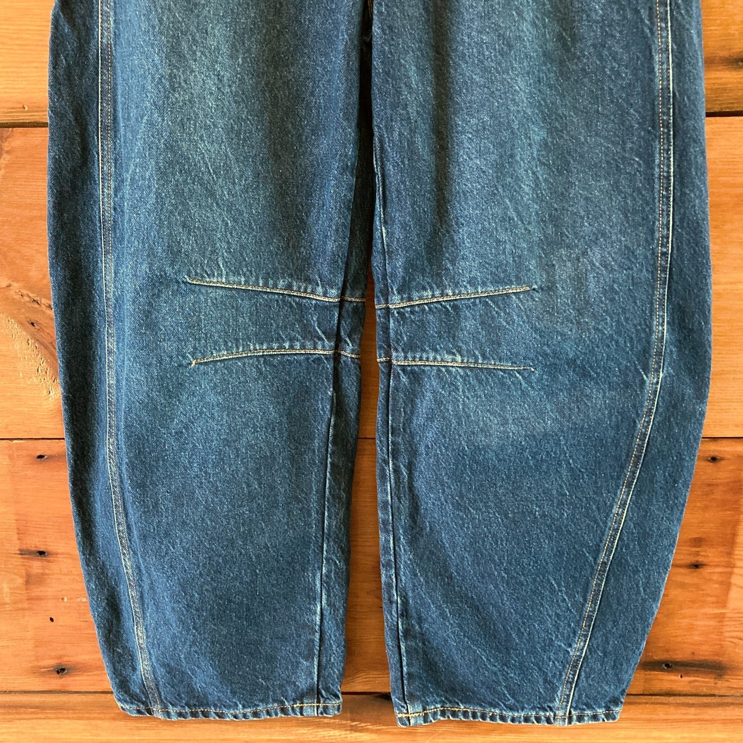 We the Free People Dark Wash Barrel Leg Button Fly Jeans - Size 26 NEW - 0718MS