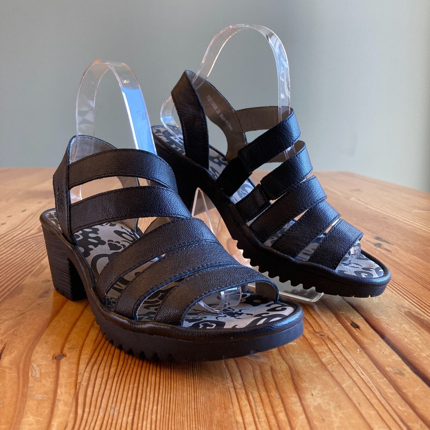 Fly London Black Tull503Fly Mousse Sandals Shoes - Size 7 w/ Box - 0718MS