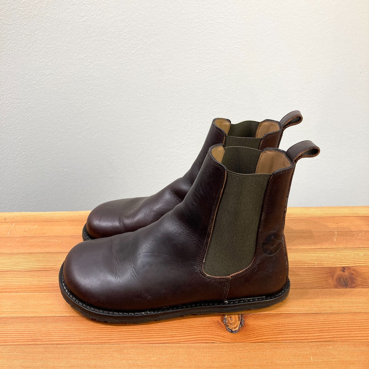 Gaucho Ninja Brown Campo Barefoot Chelsea Boots - Size 37 / 7 - 1107MB
