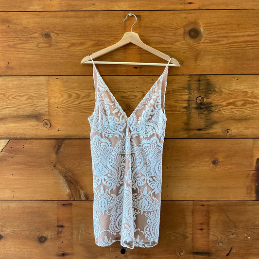 Free People NEW White Lace Overlay Night Shimmer Mini Dress - Size 2 - 0514CP