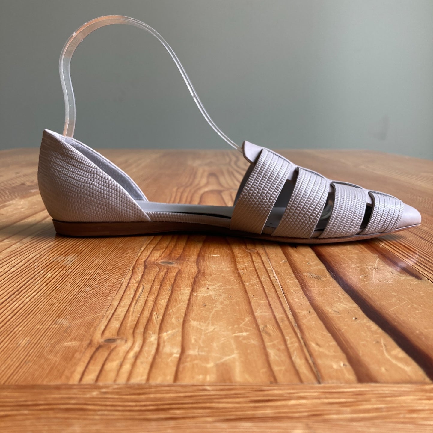 Vince Light Gray Fisherman D'orsay Neves Sandals Shoes - Size 7 - 0531AF