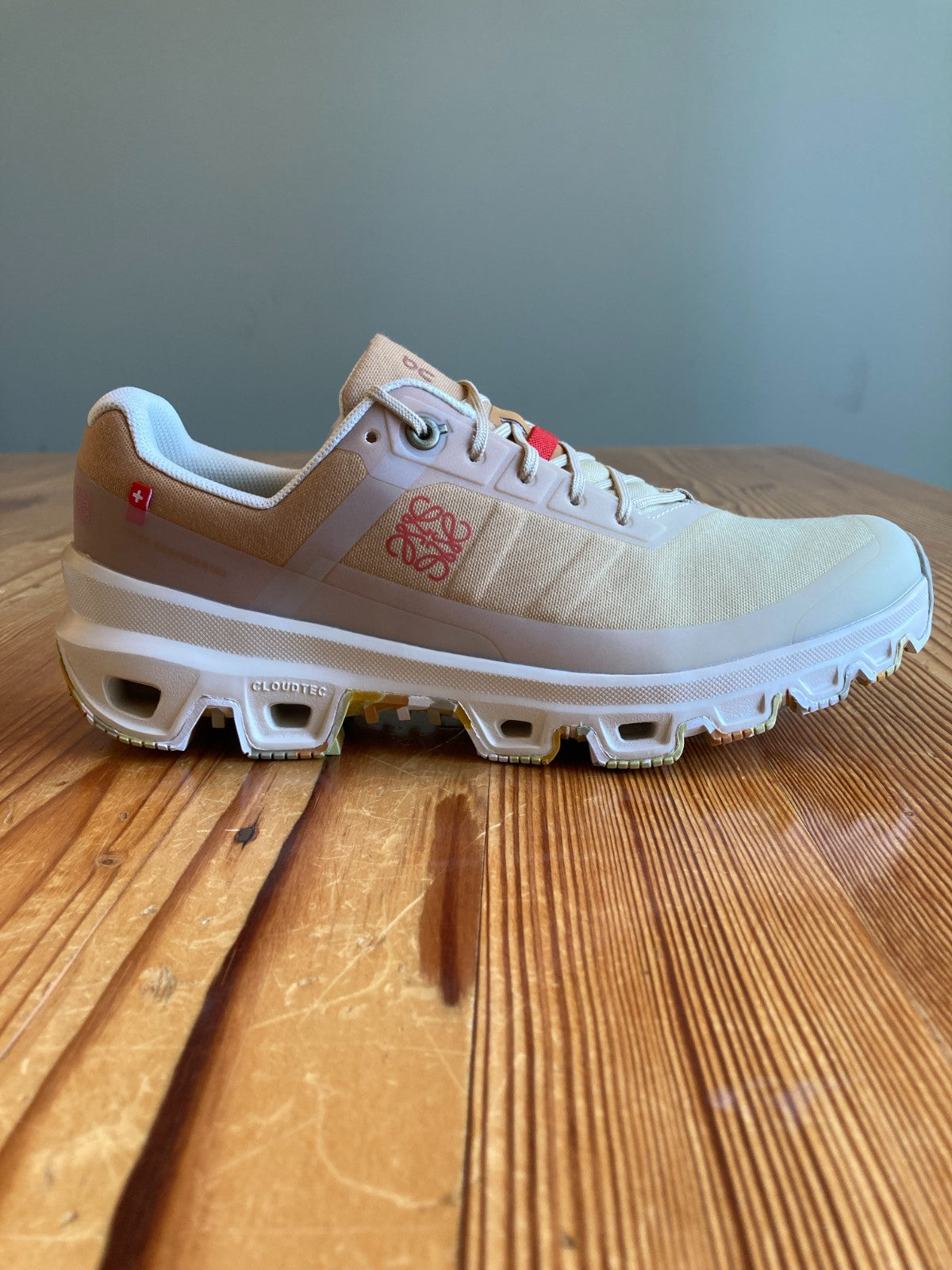 On Gradient Orange Cloudventure Loewe Sneakers NEW w/ Box - Size 7.5 - 0112LB