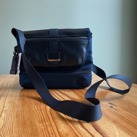 TUMI Navy Alpha Bravo Travis Crossbody Expandable Messenger Bag 232371 0721VD