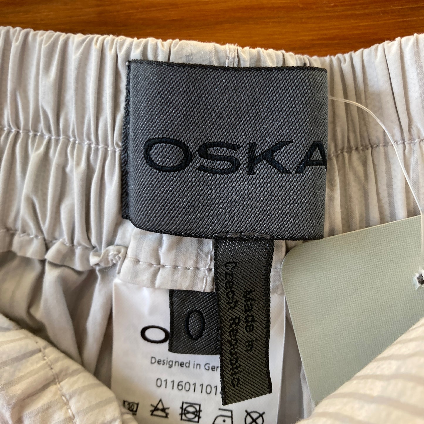 Oska White Gray Striped Balloon Cropped Barrel Leg Pants - Size 0 - 0517DS