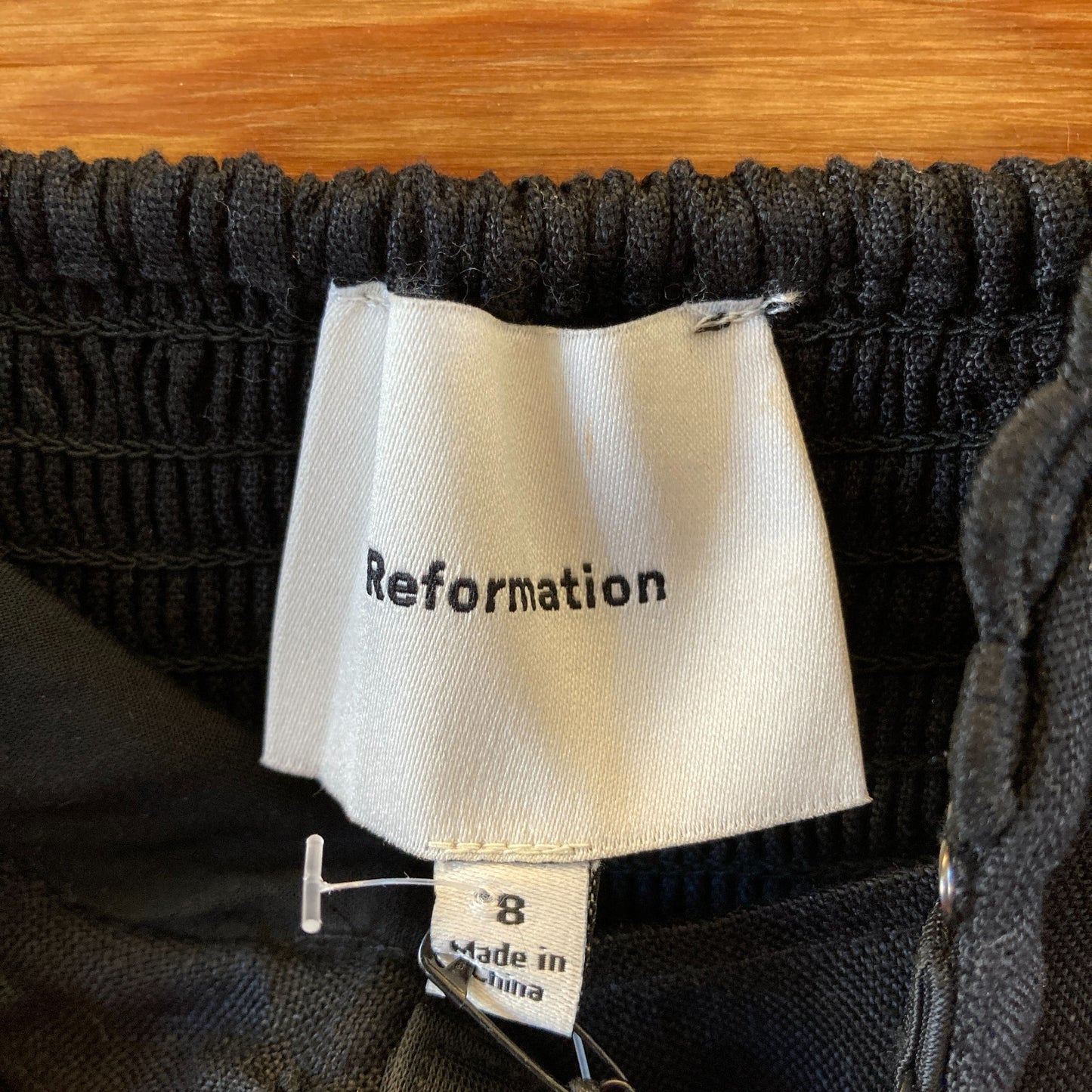 Reformation NEW Black Smocked Simmie Linen Crop Top - Size 8 - 0530EO