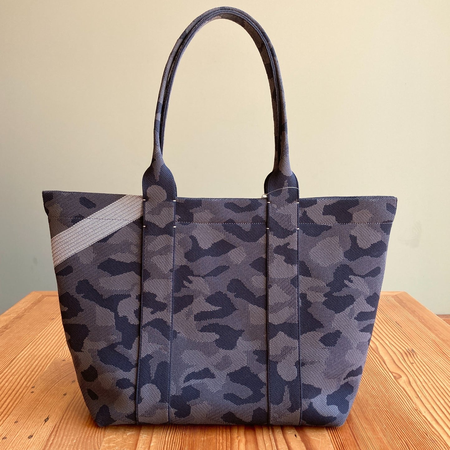 Rothy's Gray Camo Patterned The Essential Large Tote Bag - 0428LR