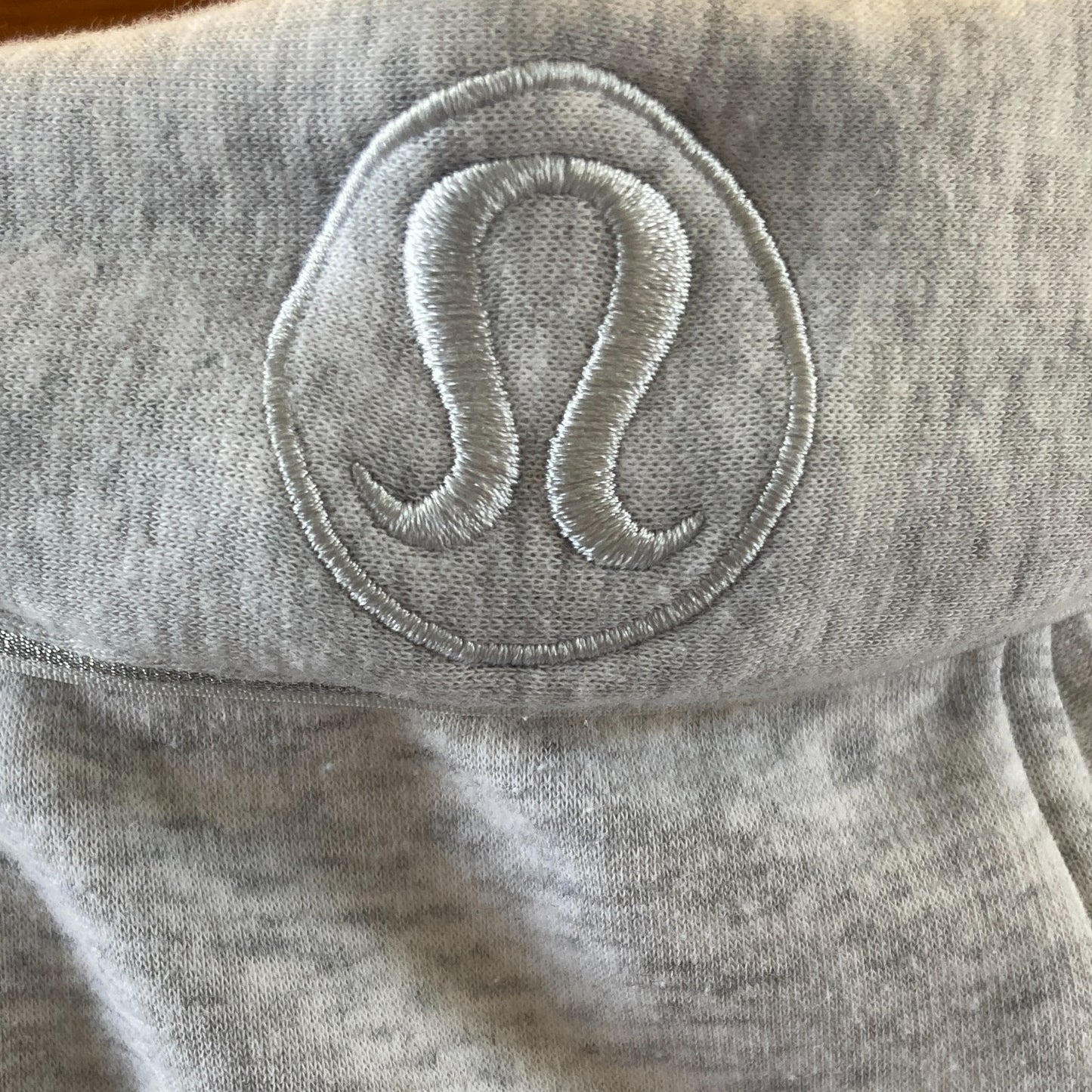 Lululemon Heathered Gray Zip Front Classic Hoodie Sweatshirt - Size 4 - 0214LS