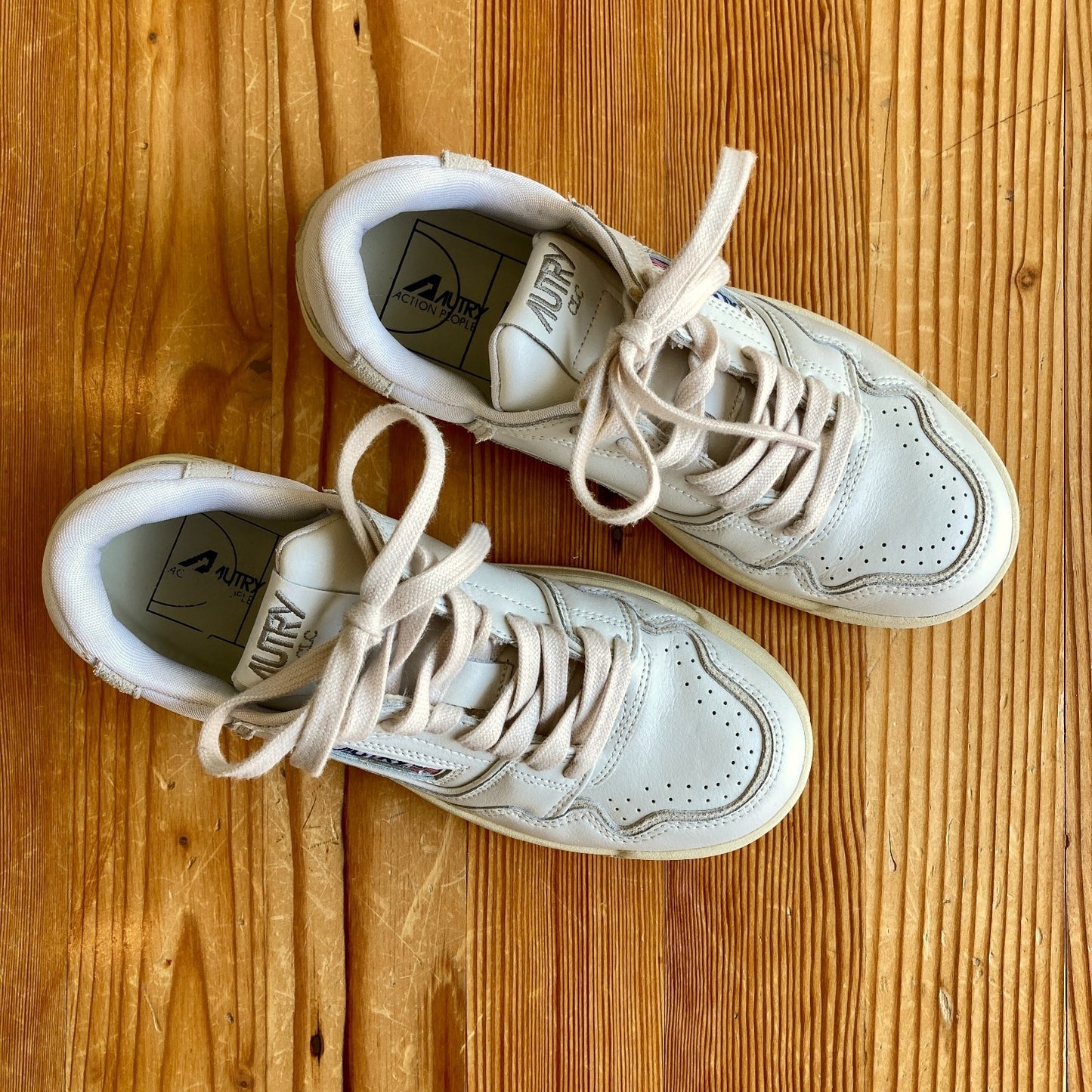 Autry $225 CLC Low-Top Platform Sneakers Shoes - Size 39 / 9 -  0614MA