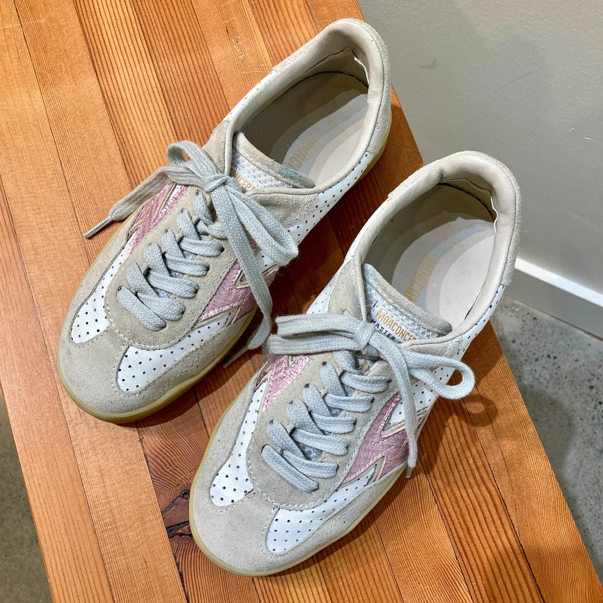 Moa Concept White & Pink Perforated Club Sneakers Shoes - Size 38 / 8 - 0521AB