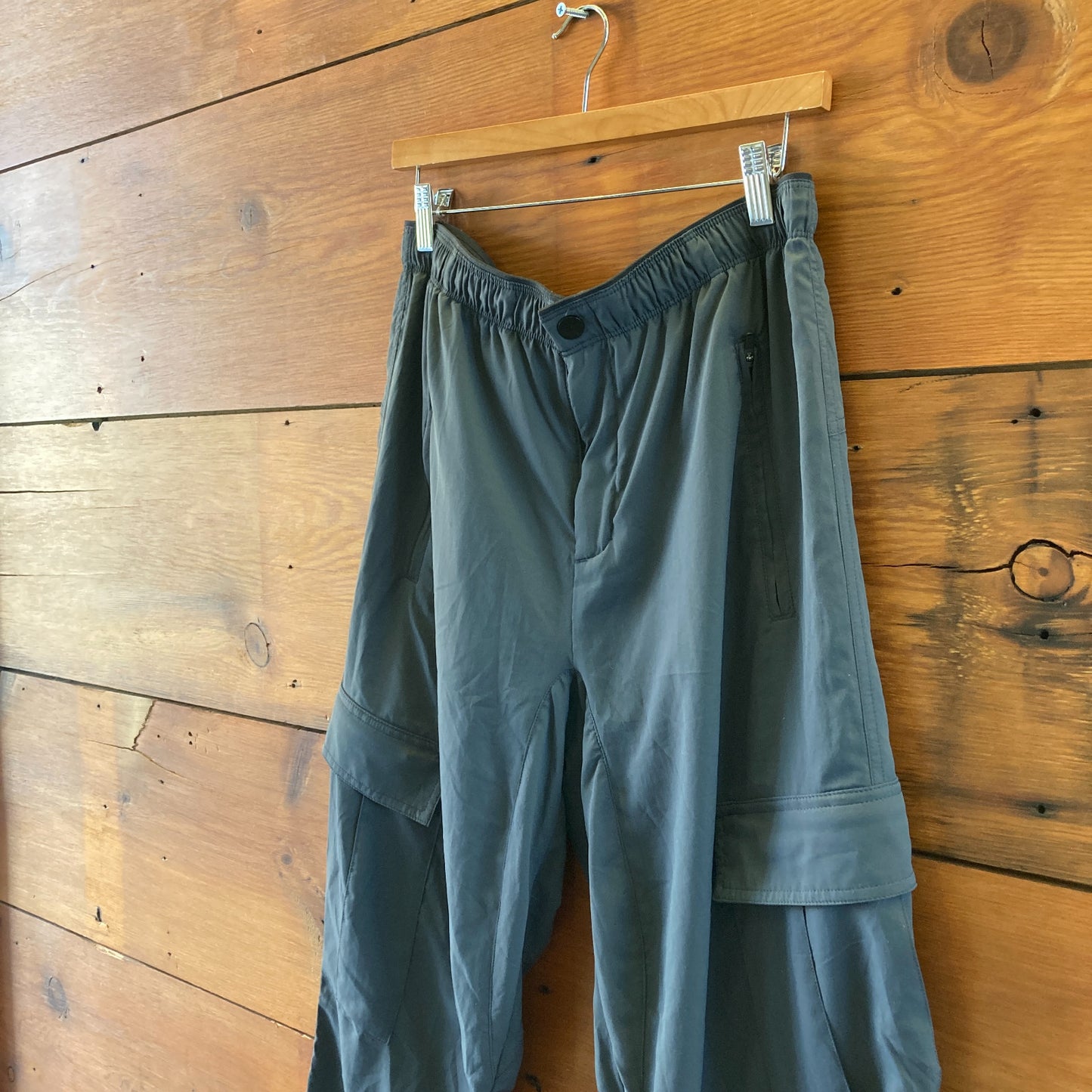 Paskho Gray Nylon Zipper Pockets Cargo Travel Pants - Mens Size S - 0721DK