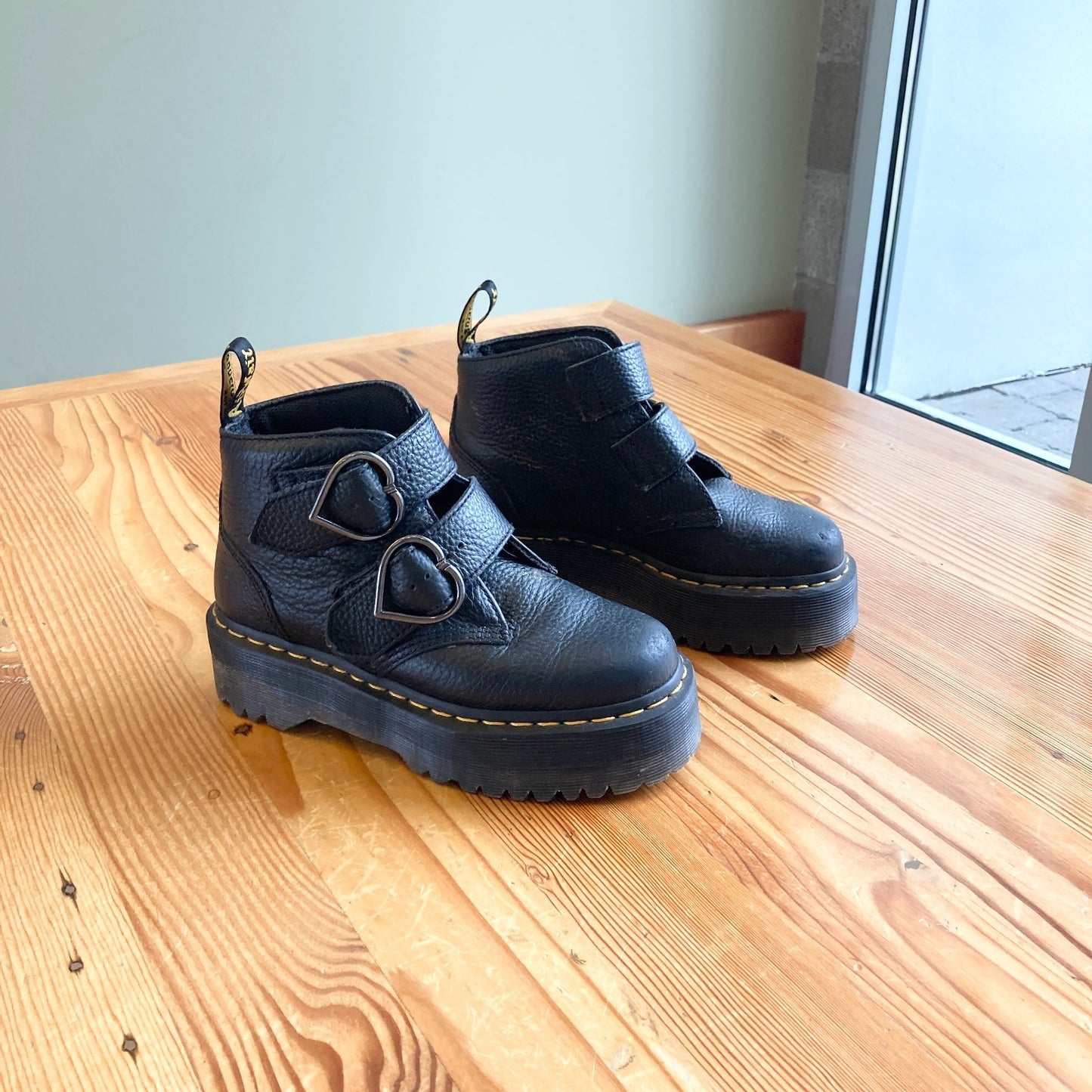 37 / 6 - Dr. Martens Black Leather Devon Heart Ankle Platform Boots 1203TR