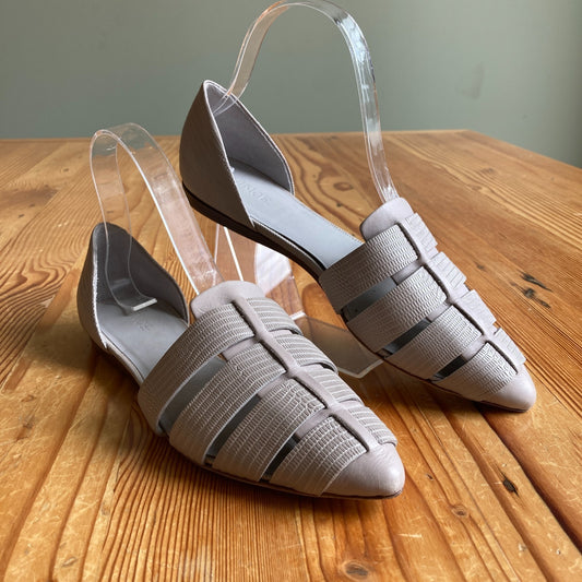 Vince Light Gray Fisherman D'orsay Neves Sandals Shoes - Size 7 - 0531AF