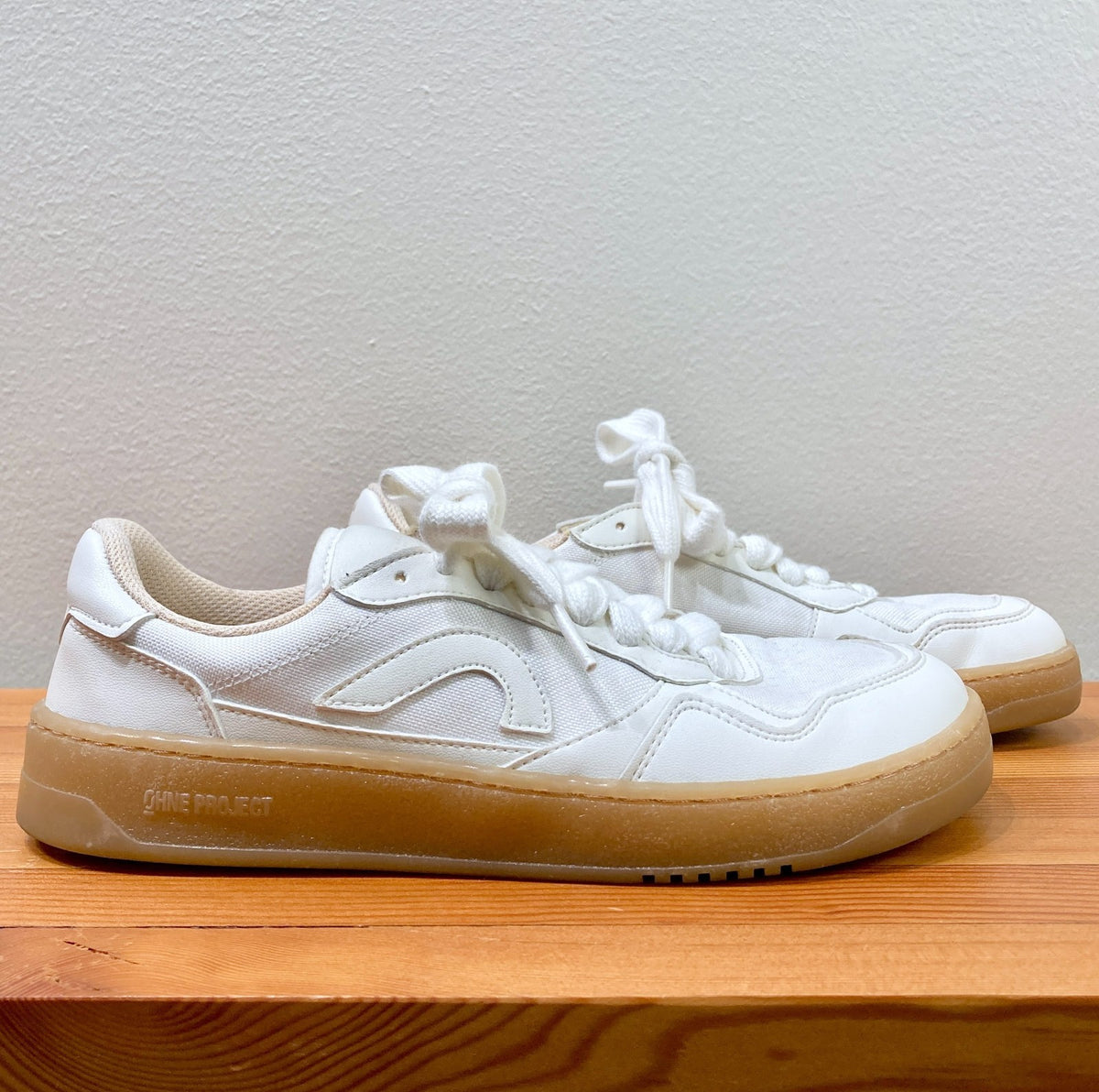 Ohne Project White Gum 080 XLBAREFOOT Sneaker Shoes- Size 37 / 7 - 1107MB