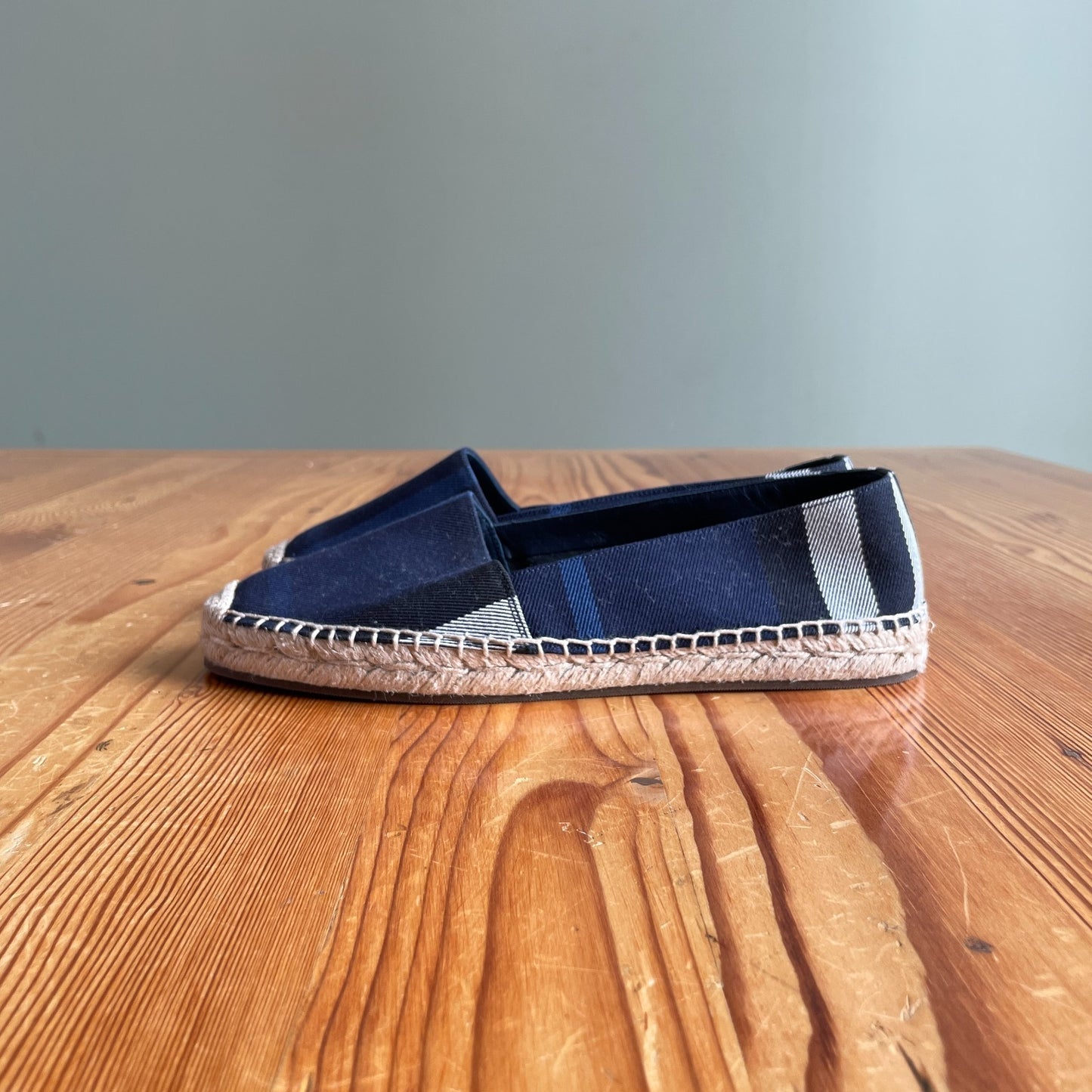 37 / 6.5 - Burberry Navy Hodgeson House Check Canvas Espadrilles Shoes 1203TR