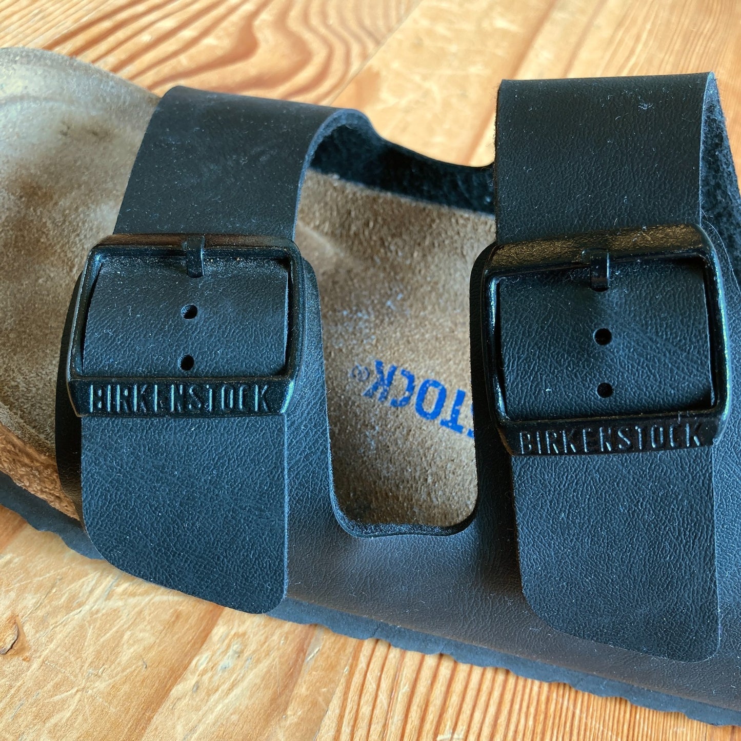 Birkenstock Black Leather Arizona Slide Sandals - Size 40 / 9.5 - 1105AR