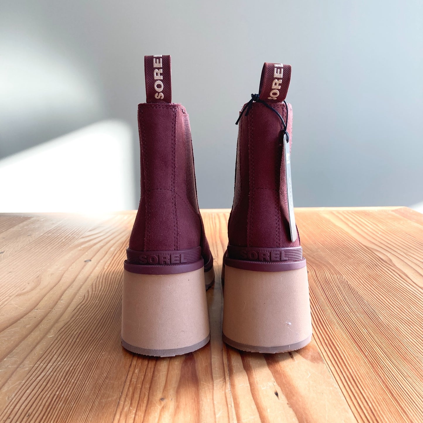 8.5 - Sorel NEW Spice Red Hi-Line Heel Chelsea Boots NEW w/ Box 0121CE