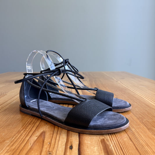 Brunello Cucinelli Black Leather Beaded Strappy Sandals - Size 38 / 8 - 1217RM