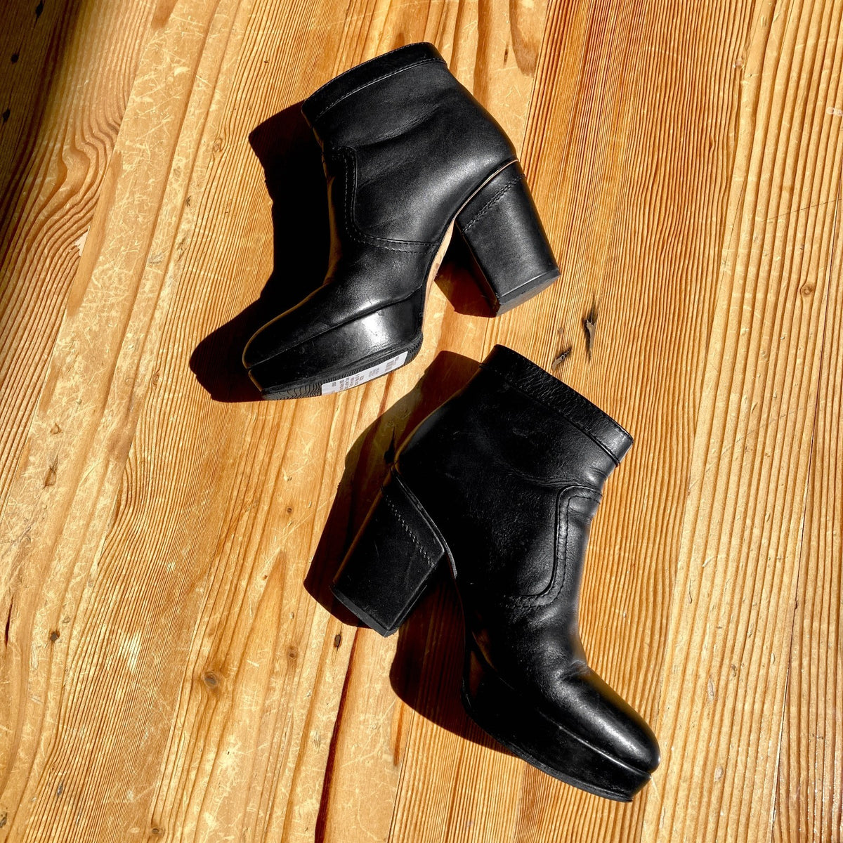 Acne Studios $600 Black Leather Track Platform Ankle Boots - Size 36 / 6- 0927EK