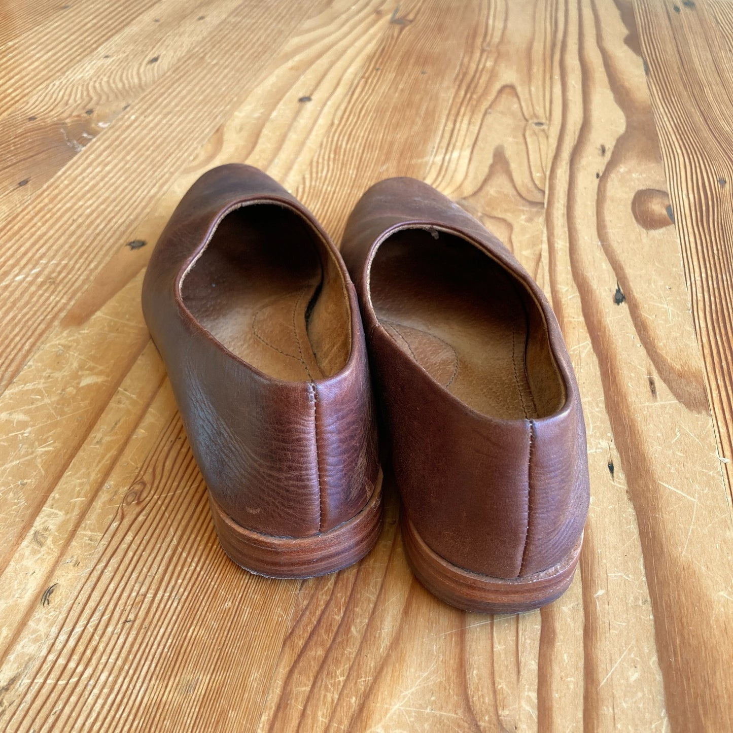 Osborn Studio Brown Leather Clarity Flats Slip On Shoes - Size 39 / 8.5 - 1013FB