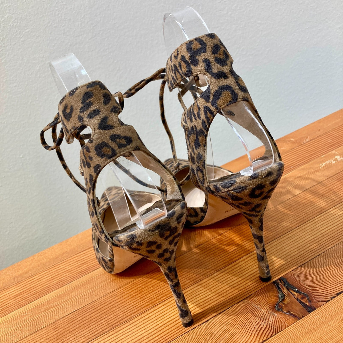 Manolo Blahnik Leopard Print Ankle-Tie Pumps Heels - Size 37.5 / 0907LR