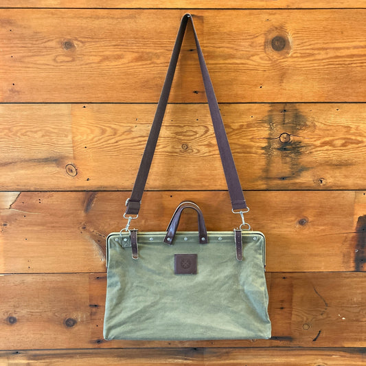 Softline BP Framed Green Canvas Weekender XL Duffle Bag - 0530JF