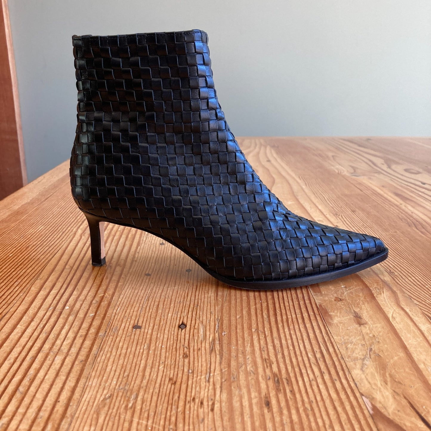 Freda Salvador Black Leather $598 Heidi Woven Ankle Boots - Size 8 - 4427SC