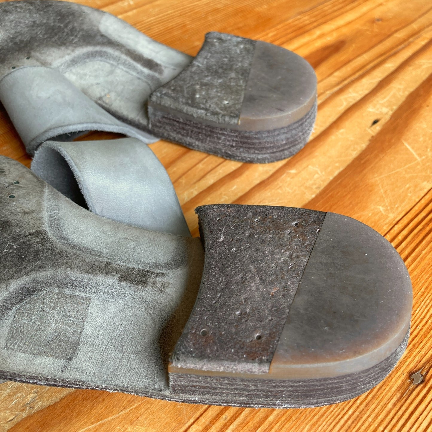 Officine Creative Gray Leather Strappy Sandals Shoes - Sz 37 - w/ box -  0121PK