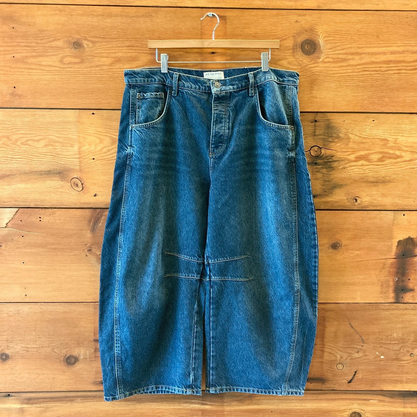 We the Free by Free People Good Luck Wide Barrel Jeans - Size 33 - 0425SV