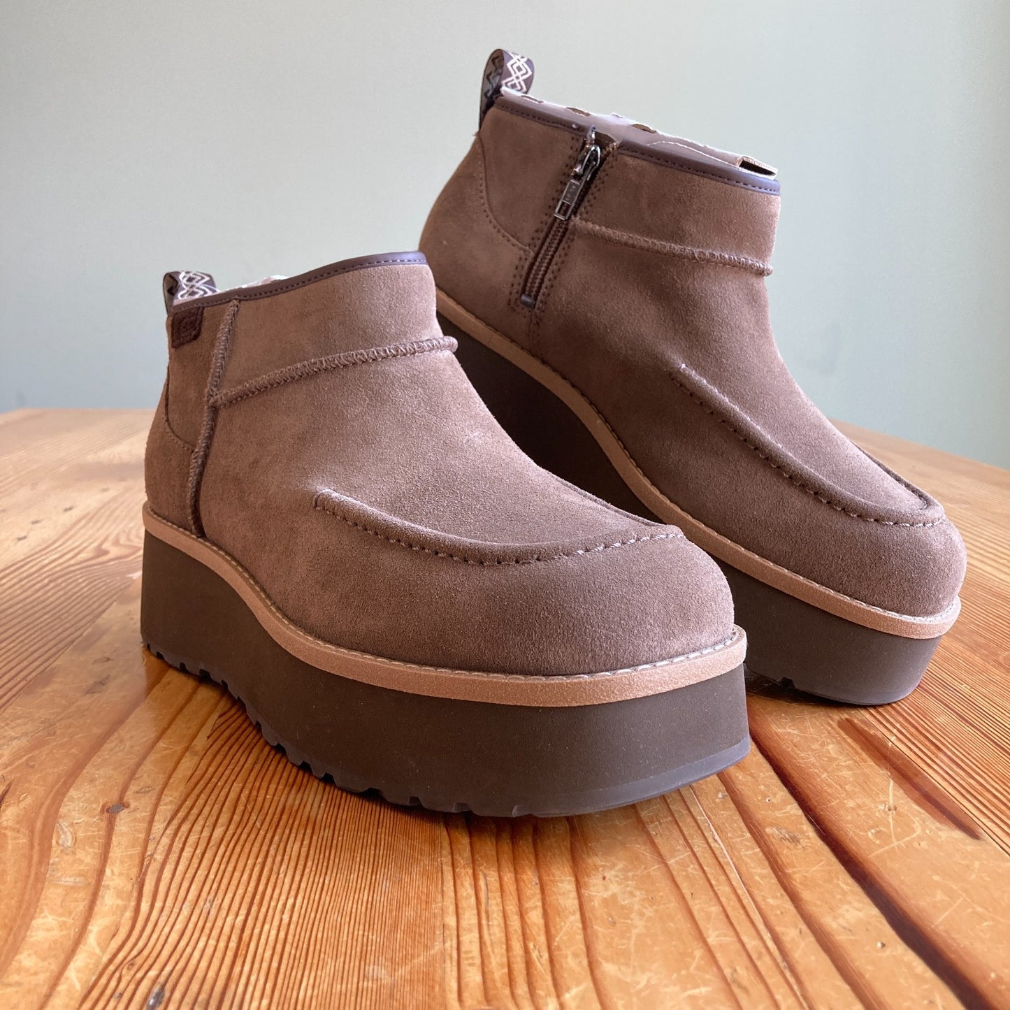 Ugg Brown Platform Cityfunc Ultra Mini Ankle Boots - Size 10 - NEW - 1206HP
